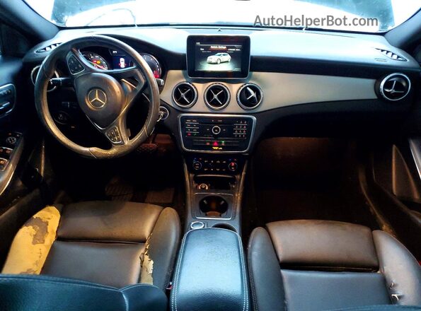 WDCTG4EB2HJ313271 2017 MERCEDES-BENZ GLA Black Instrument cluster view