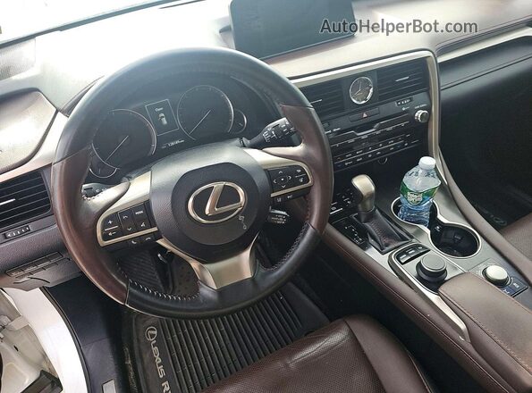 2T2BZMCA7HC055844 2017 LEXUS RX White Вид задніх сидінь