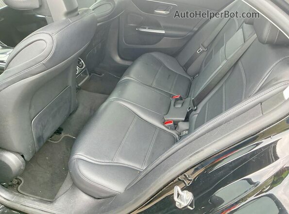 W1KAF4GB7PR117071 2023 MERCEDES-BENZ C Черный Вид сзади