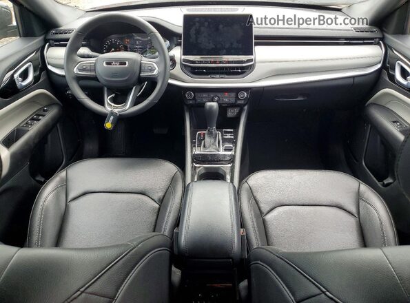 3C4NJDCN7ST545104 2025 JEEP COMPASS Red ხელსაწყოთა პანელის ხედი