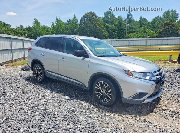 JA4AZ3A33JZ052959 2018 MITSUBISHI OUTLANDER Серебряный Вид спереди