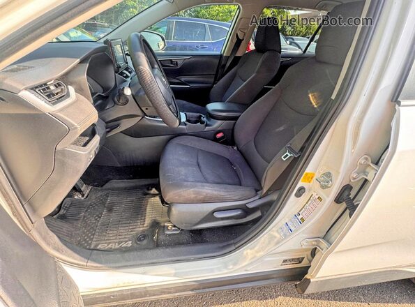 2T3F1RFVXKC029357 2019 TOYOTA RAV4 White Vista trasera