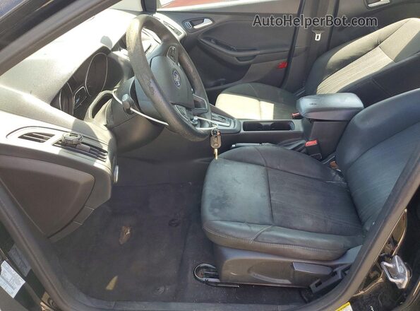 1FADP3F2XHL223833 2017 FORD FOCUS Black Dashboard view