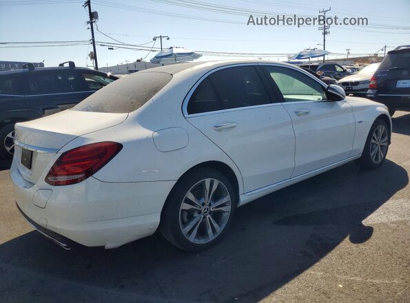55SWF4HB0HU223544 2017 MERCEDES-BENZ C White Задня права чверть