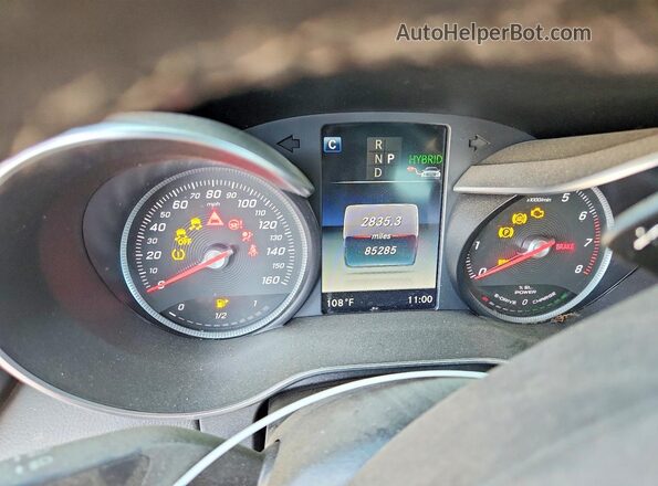 55SWF4HB6JU262421 2018 MERCEDES-BENZ C Black Instrument cluster view