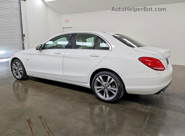 55SWF4HB9JU239215 2018 MERCEDES-BENZ C Black Հետևի ձախ