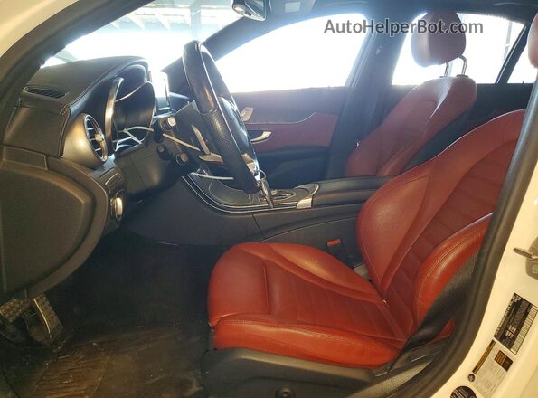 55SWF4JB0HU221092 2017 MERCEDES-BENZ C White Front interior view
