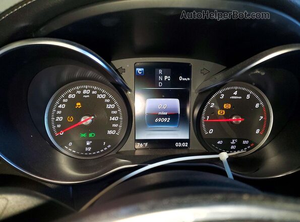 55SWF4JB0HU221092 2017 MERCEDES-BENZ C White Instrument cluster view
