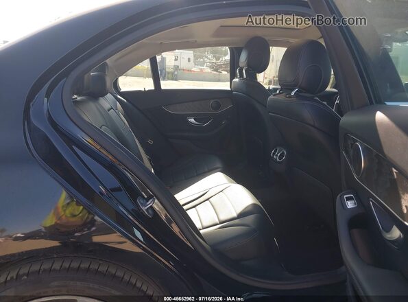 55SWF4JB1HU224048 2017 MERCEDES-BENZ C-CLASS Black VIN კოდის სტიკერის ხედი