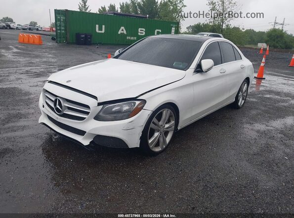 55SWF4JB1JU240529 2018 MERCEDES-BENZ C-CLASS White Front left