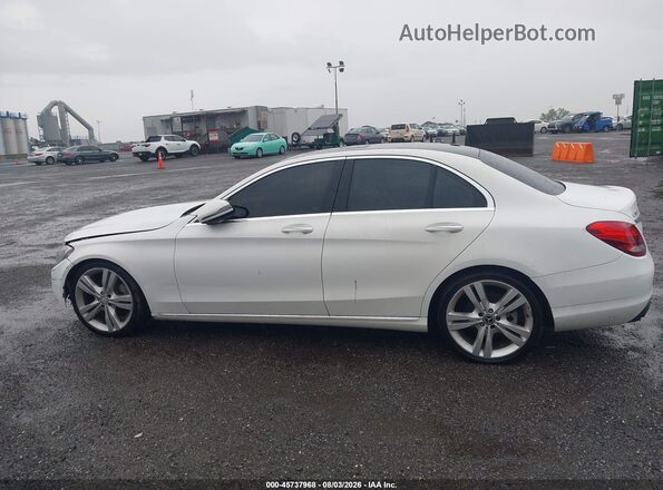 55SWF4JB1JU240529 2018 MERCEDES-BENZ C-CLASS White 360 interior view