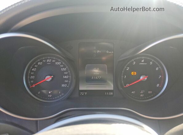 55SWF4JB2HU195885 2017 MERCEDES-BENZ C White Instrument cluster view