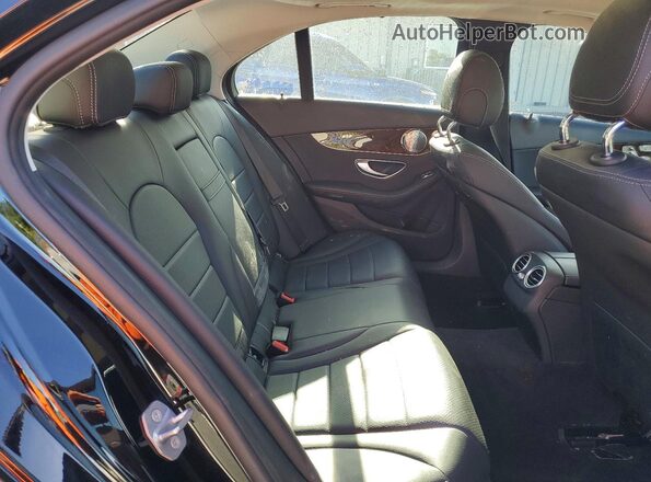 55SWF4JB2HU212118 2017 MERCEDES-BENZ C Black Vista de los asientos traseros