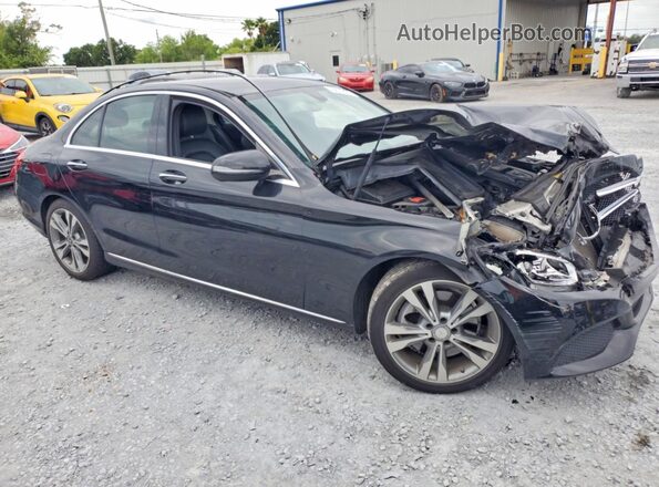 55SWF4JB2HU219912 2017 MERCEDES-BENZ C Black Front right