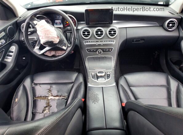 55SWF4JB2HU219912 2017 MERCEDES-BENZ C Black Dashboard view
