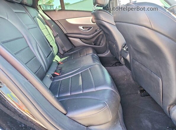 55SWF4JB2JU276181 2018 MERCEDES-BENZ C Black Հետևի նստատեղերի տեսք