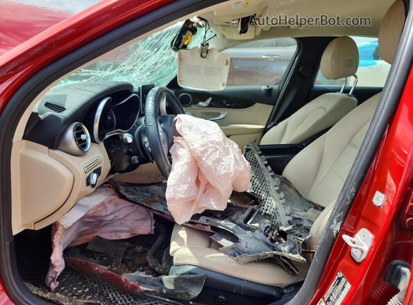 55SWF4JB3GU142093 2016 MERCEDES-BENZ C Red Front interior view