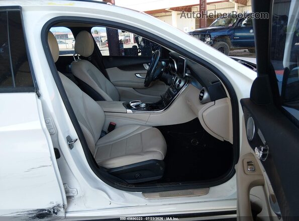 55SWF4JB3HU211608 2017 MERCEDES-BENZ C-CLASS White Սալոնի դիմացի տեսք