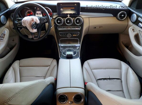 55SWF4JB3HU226139 2017 MERCEDES-BENZ C Синий Вид панели приборов