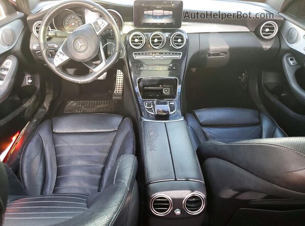 55SWF4JB4GU098735 2016 MERCEDES-BENZ C Red Widok deski rozdzielczej