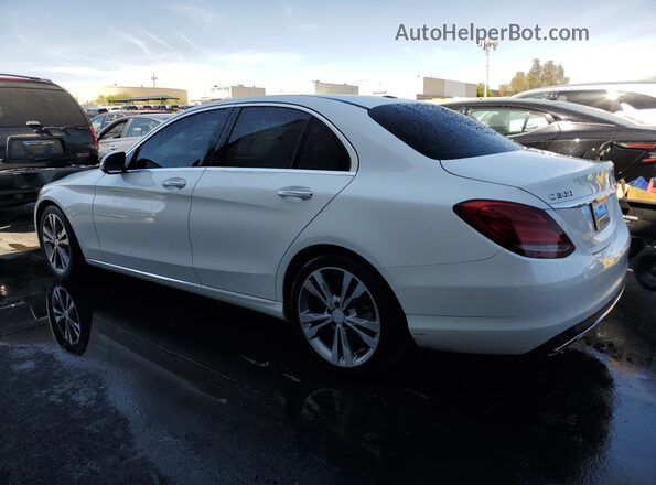 55SWF4JB4GU161719 2016 MERCEDES-BENZ C White 