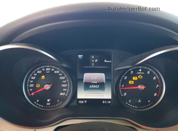 55SWF4JB4JU272102 2018 MERCEDES-BENZ C Синий Вид щитка приборов