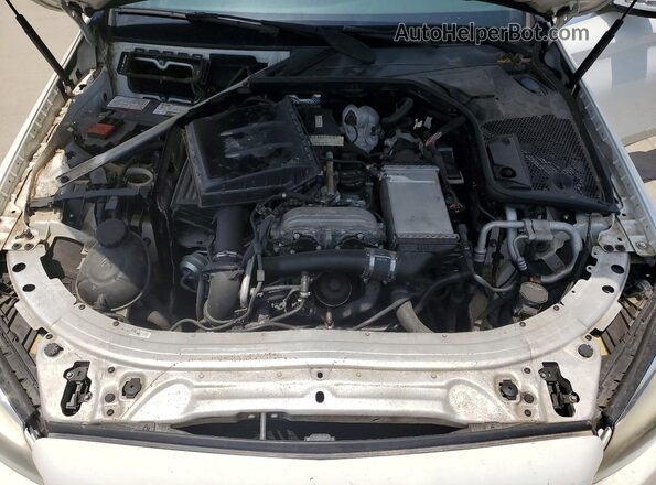 55SWF4JB5GU129765 2016 MERCEDES-BENZ C White Rear interior view