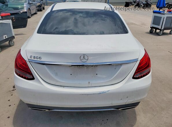 55SWF4JB5GU129765 2016 MERCEDES-BENZ C White Rear view