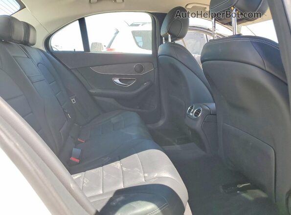 55SWF4JB5GU176889 2016 MERCEDES-BENZ C White Widok tylnych siedzeń