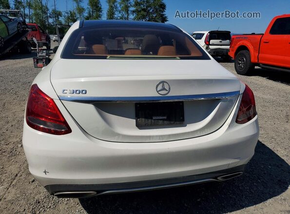 55SWF4JB5HU199297 2017 MERCEDES-BENZ C White Widok z tyłu