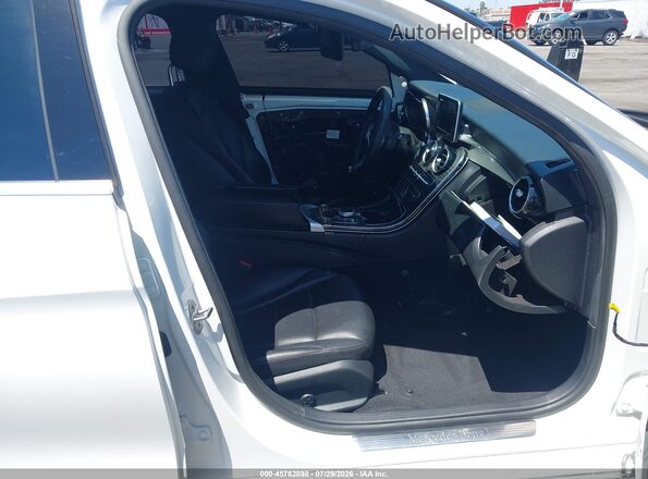 55SWF4JB5JU273324 2018 MERCEDES-BENZ C-CLASS White Vista interior delantera