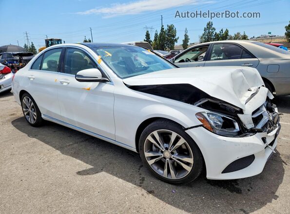 55SWF4JB6GU157526 2016 MERCEDES-BENZ C White Front right