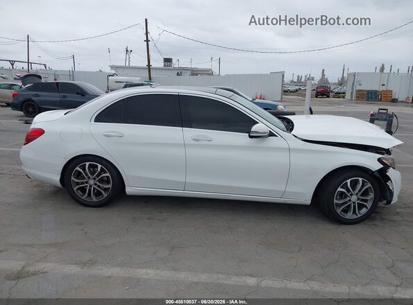55SWF4JB6GU158224 2016 MERCEDES-BENZ C-CLASS White Vista interior trasera