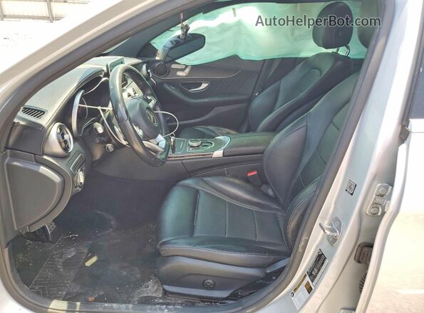 55SWF4JB6HU212588 2017 MERCEDES-BENZ C Silver Widok wnętrza z przodu