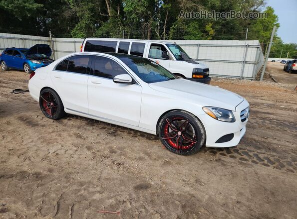 55SWF4JB6HU222439 2017 MERCEDES-BENZ C Белый Передняя правая четверть