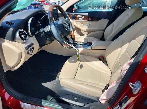 55SWF4JB6HU228788 2017 MERCEDES-BENZ C Red წინა სალონის ხედი