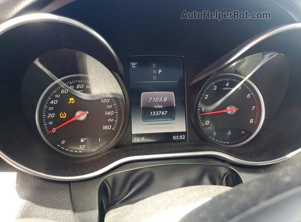 55SWF4JB6JU236721 2018 MERCEDES-BENZ C Black Սարքավորումների վահանակի տեսք