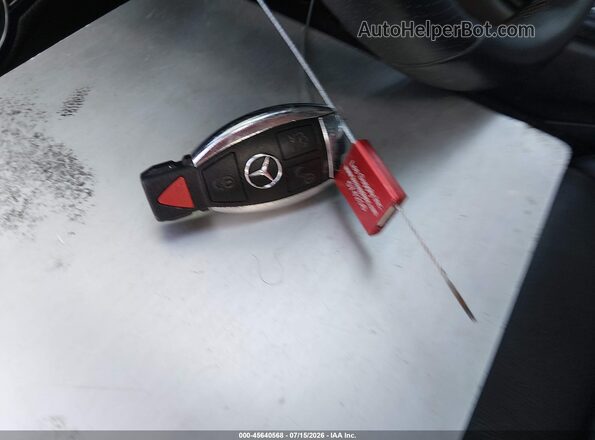 55SWF4JB6JU240445 2018 MERCEDES-BENZ C-CLASS White Առջևի վահանակի տեսք