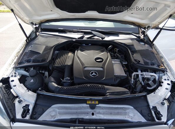 55SWF4JB6JU240445 2018 MERCEDES-BENZ C-CLASS White Հետևի տեսք