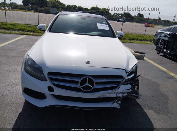 55SWF4JB6JU240445 2018 MERCEDES-BENZ C-CLASS White Սարքավորումների վահանակի տեսք