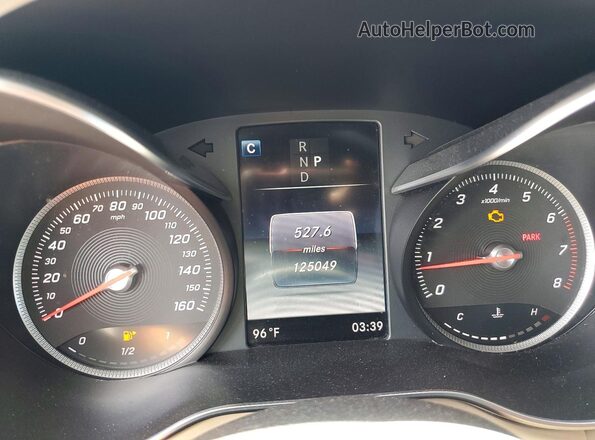 55SWF4JB6JU249243 2018 MERCEDES-BENZ C White Vista del cuadro de instrumentos