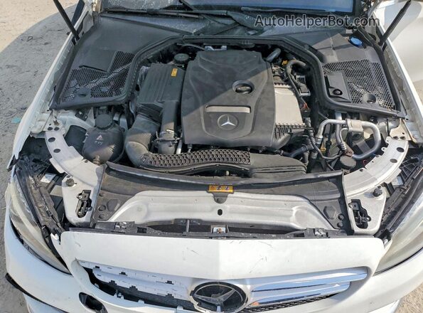 55SWF4JB7GU170544 2016 MERCEDES-BENZ C White Vista interior trasera