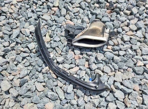 55SWF4JB7HU192836 2017 MERCEDES-BENZ C White Engine compartment view