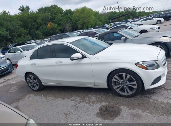 55SWF4JB7HU215516 2017 MERCEDES-BENZ C-CLASS White Vista interior trasera