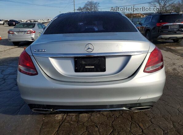 55SWF4JB7HU221980 2017 MERCEDES-BENZ C Серебряный Вид сзади