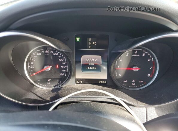 55SWF4JB7HU221980 2017 MERCEDES-BENZ C Серебряный Вид щитка приборов