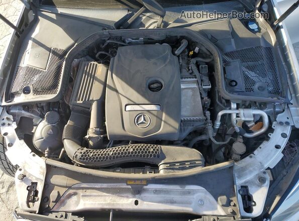 55SWF4JB7HU221980 2017 MERCEDES-BENZ C Серебряный Вид задней части салона