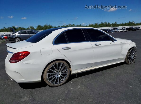 55SWF4JB8GU123670 2016 MERCEDES-BENZ C White Tył prawy