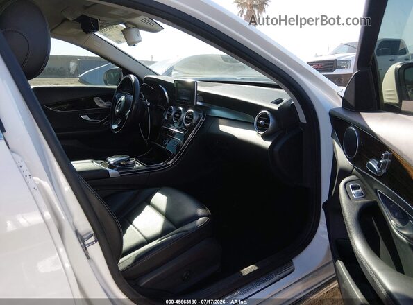 55SWF4JB8GU172268 2016 MERCEDES-BENZ C-CLASS Белый Вид салона спереди