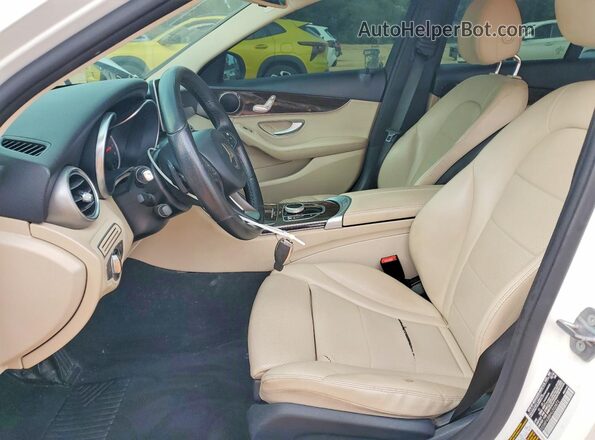 55SWF4JB8HU202872 2017 MERCEDES-BENZ C White Widok wnętrza z przodu